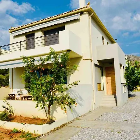Апартаменты Contemporary, Spacious Boutique House Архангелос