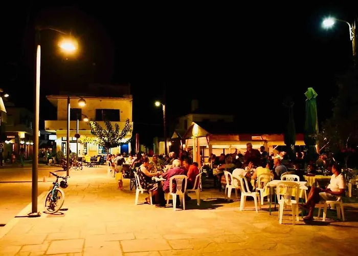 Contemporary, Spacious Boutique House *