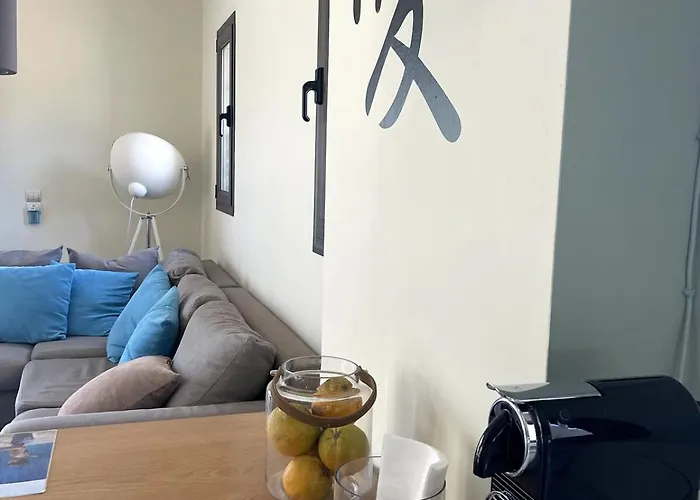 Contemporary, Spacious Boutique House Апартаменты Архангелос